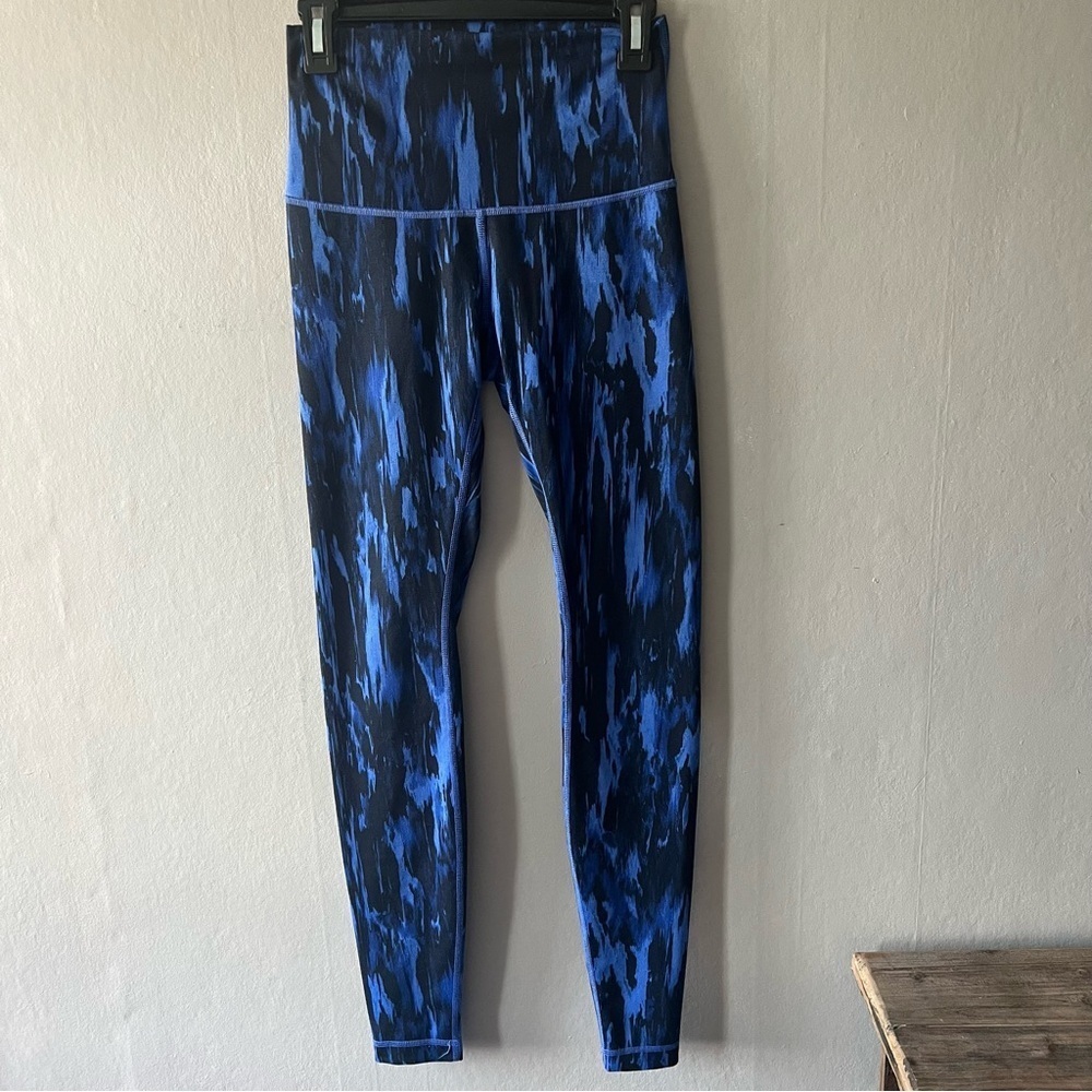 Lululemon Wunder Under Blue and Black High Rise Leggings size 6